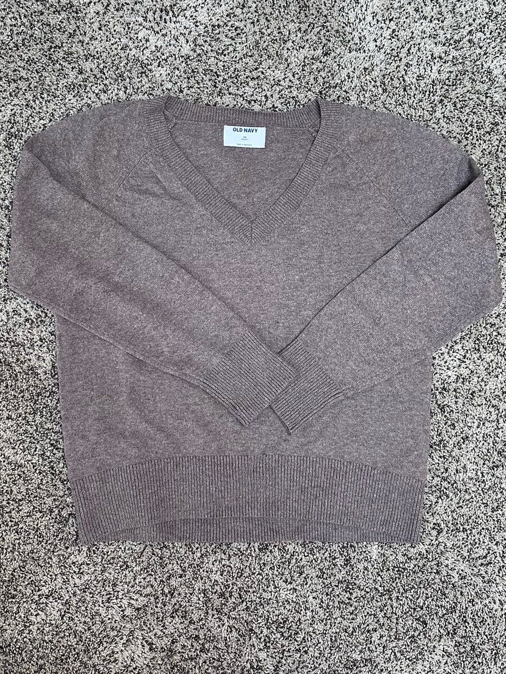 EUC Old Navy Women’s So Soft Taupe V-Neck Sweater XS